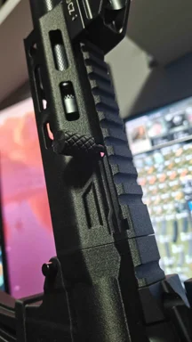 DeAR22 Knurled CH