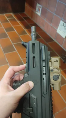 Kuna Flush Angled Foregrip