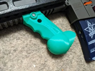 Howling Deathgrip Angled Foregrip